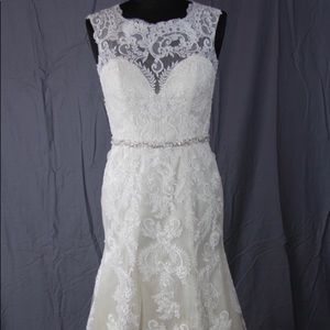 Bridal gown